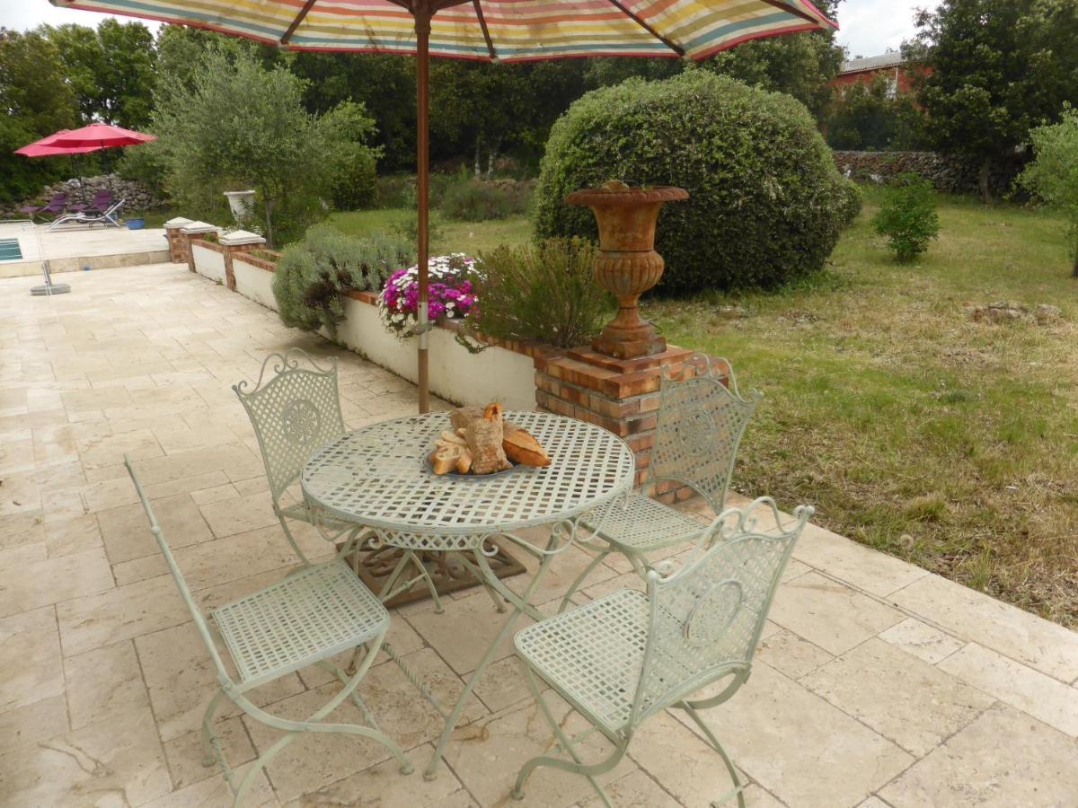 Le Manoir De Flassans Εξωτερικό φωτογραφία